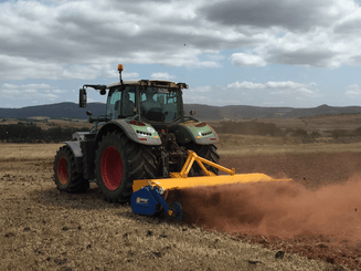 Travail du sol - Déchaumeur à dents - Cultivateur DYNA-DRIVE